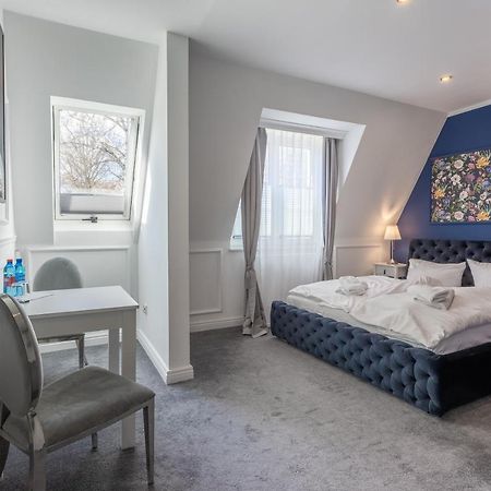 Monte Carlo Boutique Hotel 슈비노우이스쳬 외부 사진