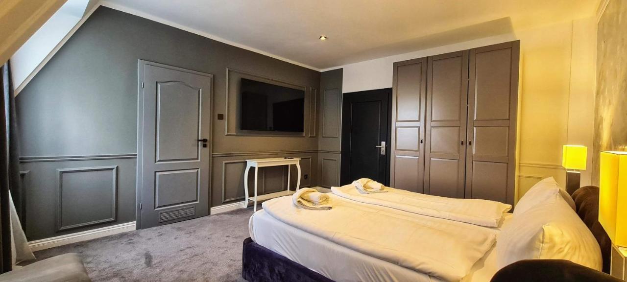 Monte Carlo Boutique Hotel 슈비노우이스쳬 외부 사진