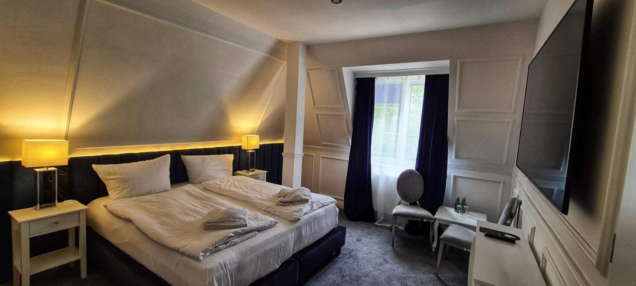 Monte Carlo Boutique Hotel 슈비노우이스쳬 외부 사진