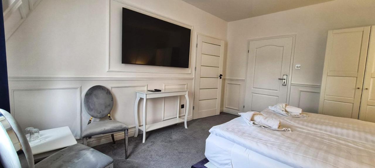 Monte Carlo Boutique Hotel 슈비노우이스쳬 외부 사진