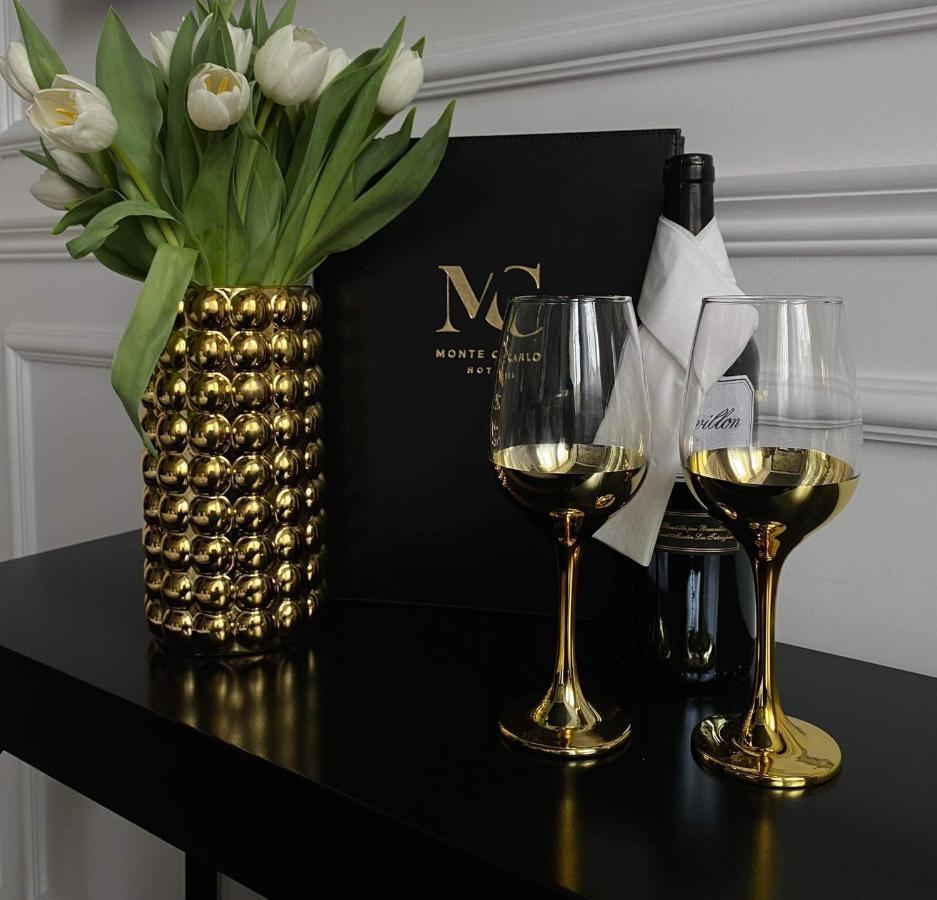 Monte Carlo Boutique Hotel 슈비노우이스쳬 외부 사진